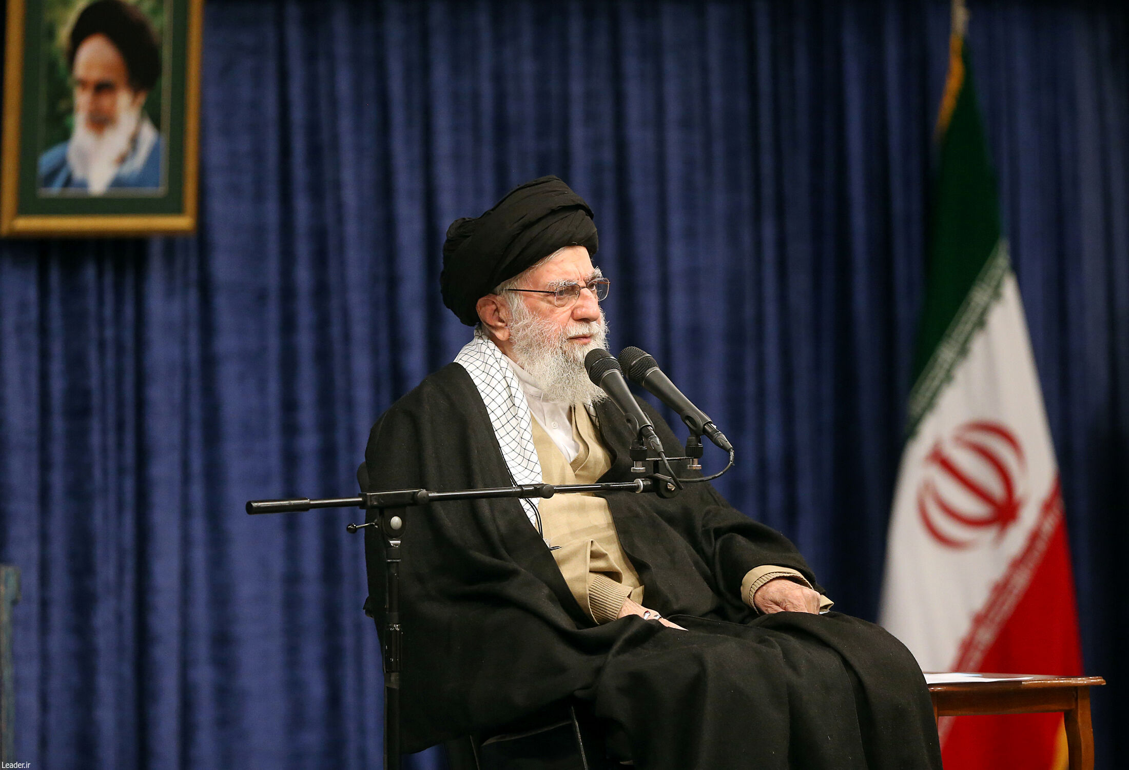 رهبر انقلاب: دستگاه‌های تبلیغاتی باید افکار عمومی را در برابر تحریف‌های دشمن مصون کنند/از مقاومت در مقابل رژیم صهیونیستی حمایت می‌کنیم